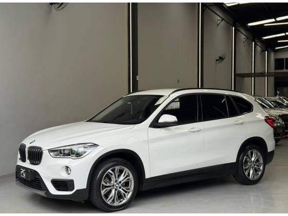 BMW X1 2.0 16V TURBO ACTIVEFLEX SDRIVE20I 4P AUTOMÁTICO BMW X1 2.0 16V TURBO ACTIVEFLEX SDRIVE20I 4P AUTOMÁTICO